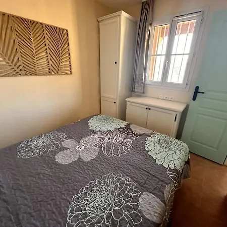 Apartment Appt 31m2 - Parking - Wifi - Clim - Piscine Roquebrune-sur-Argens