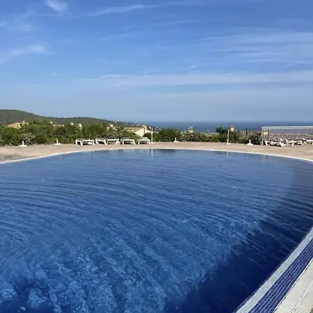 Appt 31m2 - Parking - Wifi - Clim - Piscine *